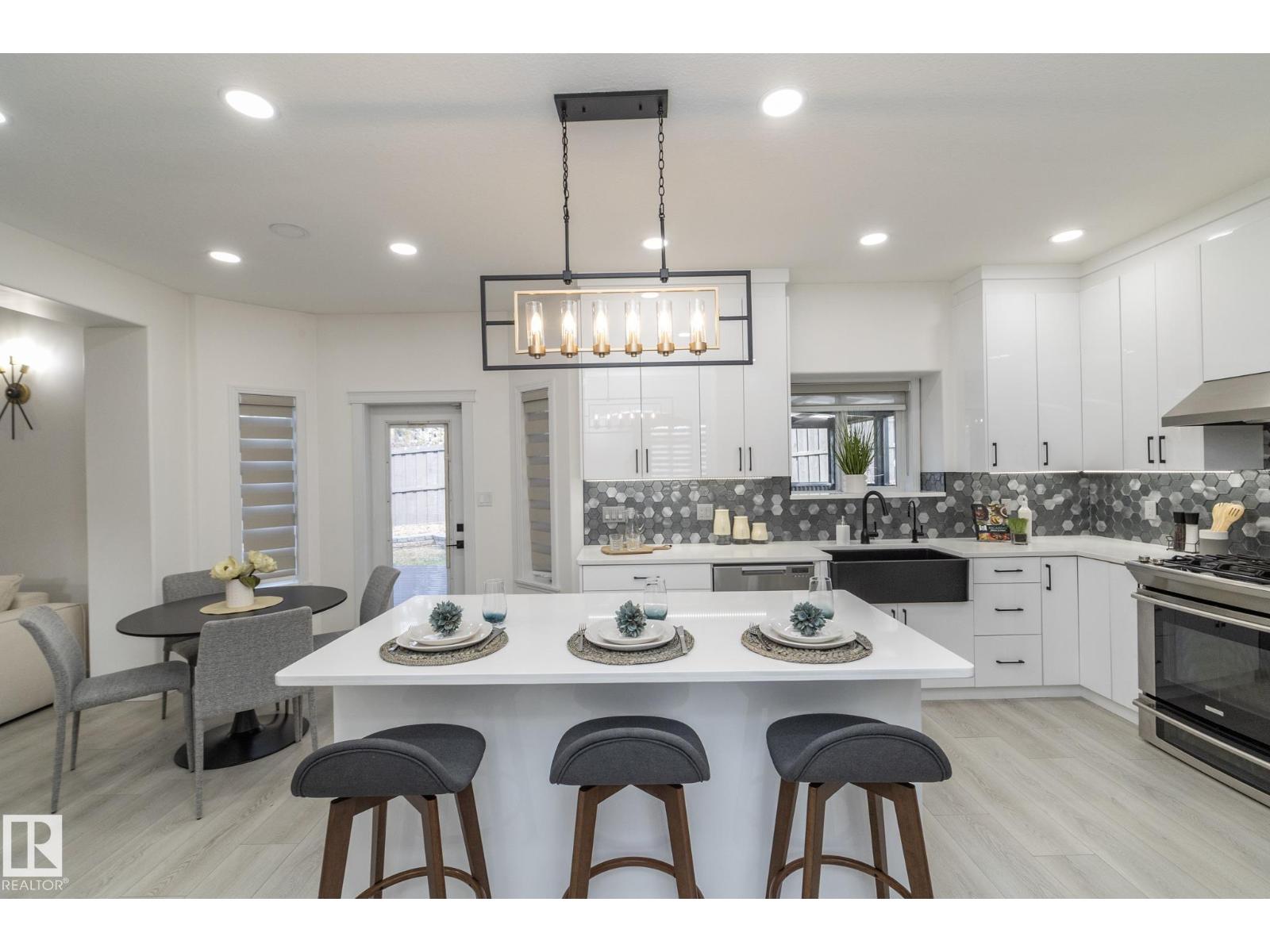 926 Thompson Pl Nw, Edmonton, Alberta  T6R 3K4 - Photo 24 - E4469963