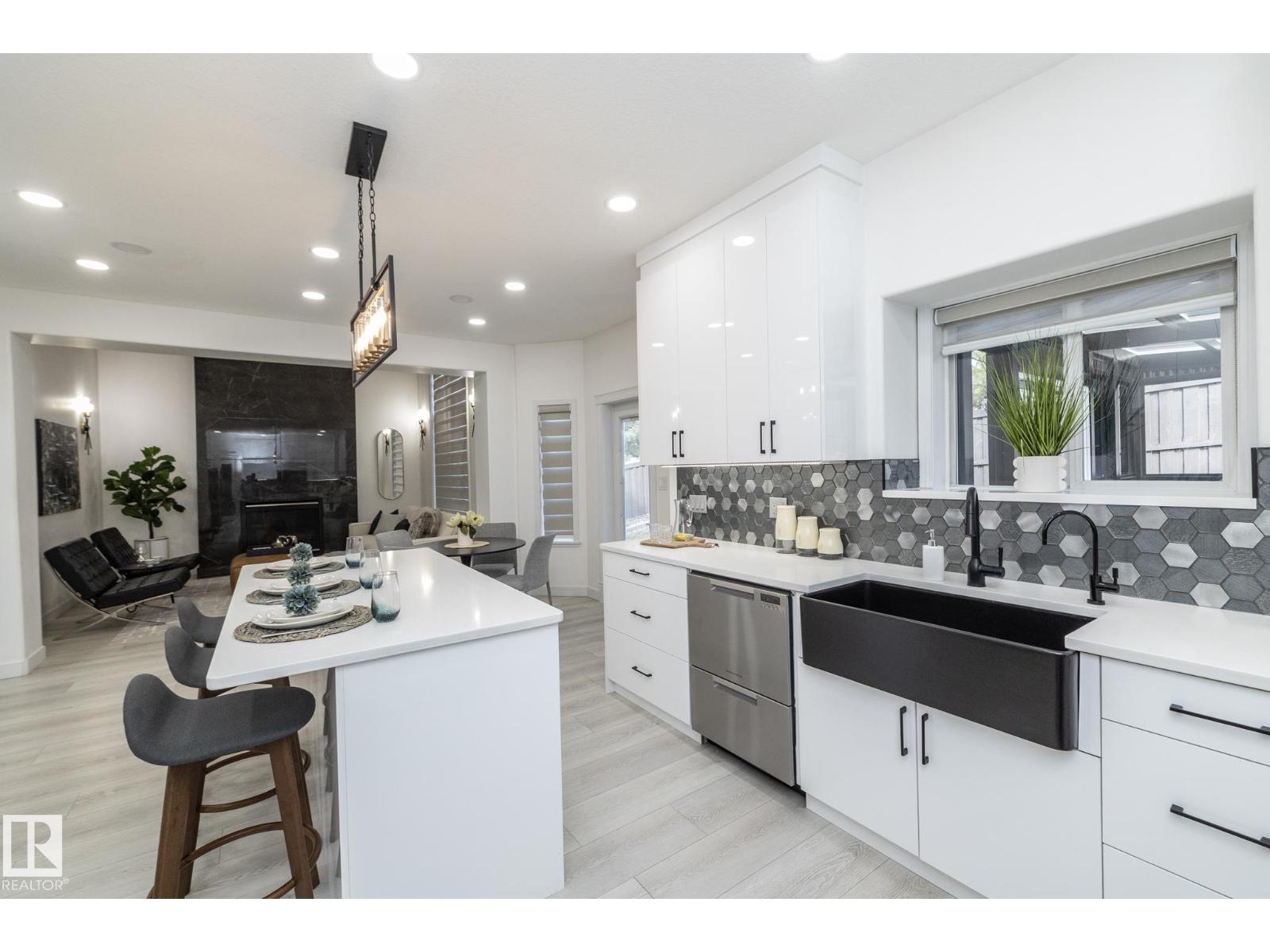 926 Thompson Pl Nw, Edmonton, Alberta  T6R 3K4 - Photo 25 - E4469963