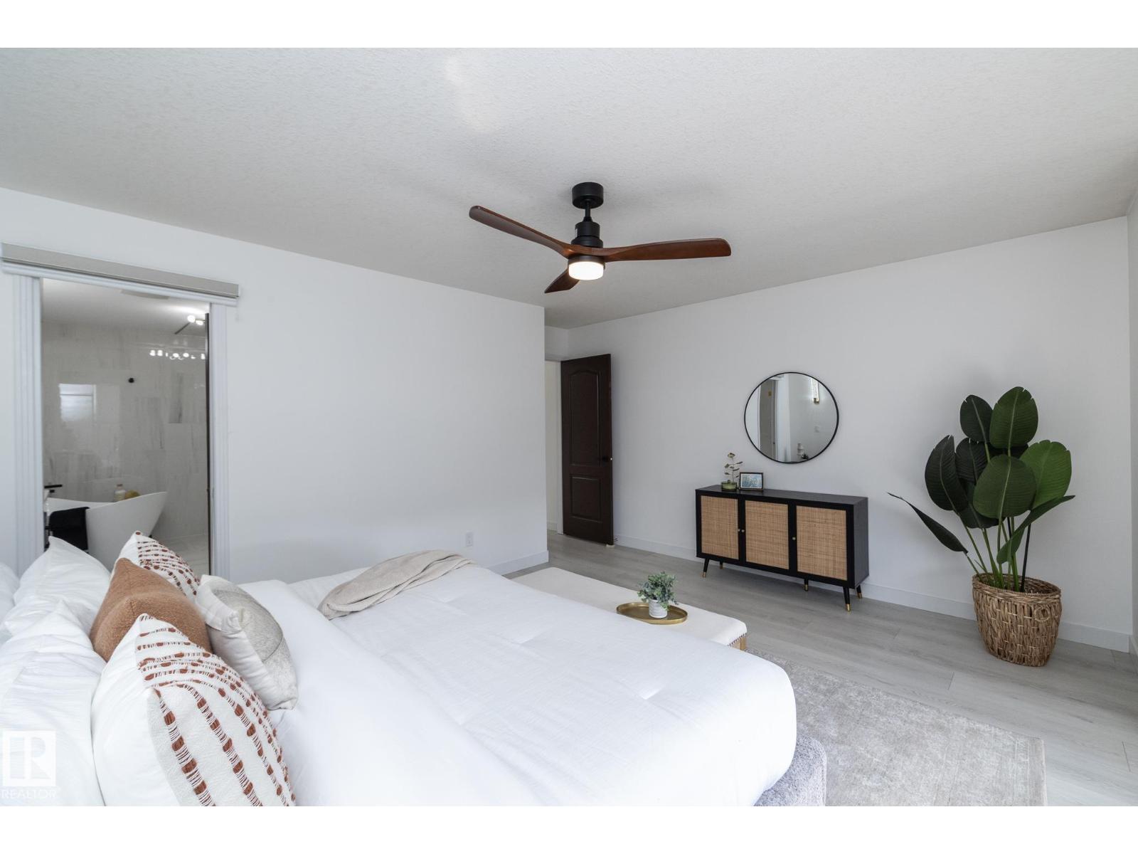 926 Thompson Pl Nw, Edmonton, Alberta  T6R 3K4 - Photo 36 - E4469963