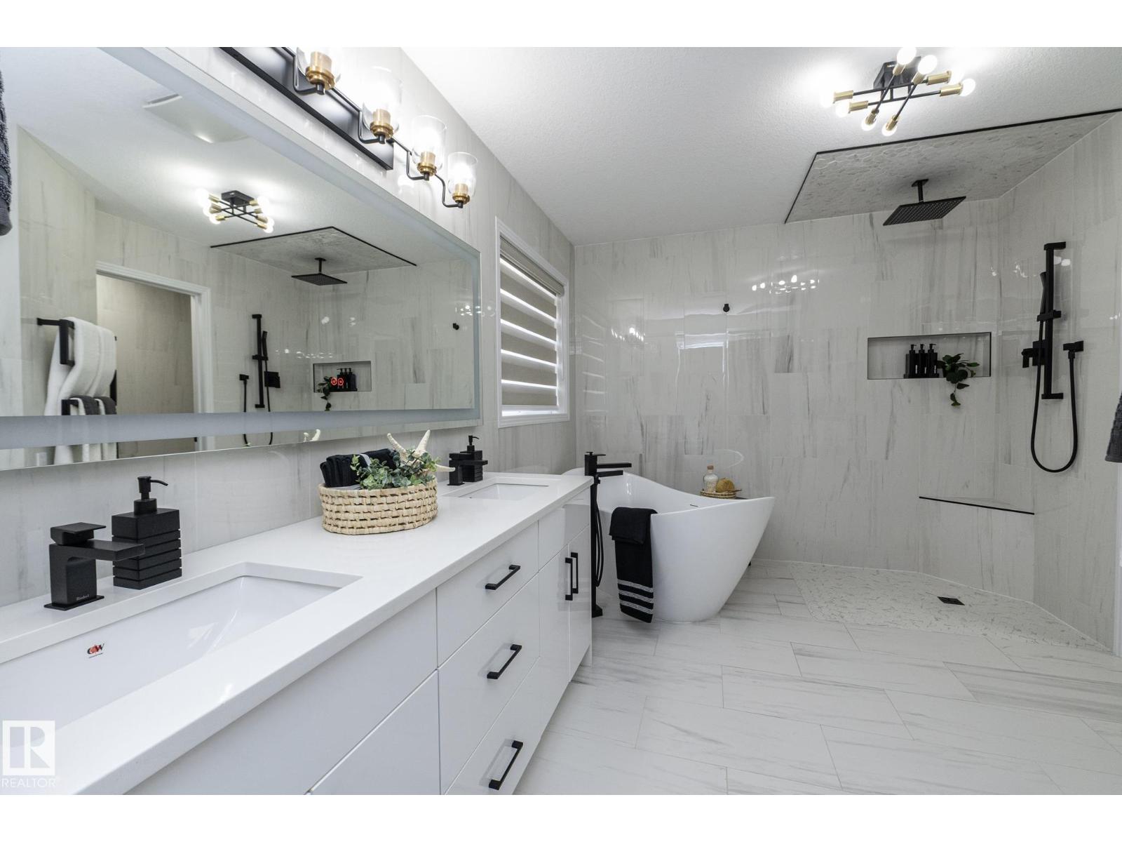 926 Thompson Pl Nw, Edmonton, Alberta  T6R 3K4 - Photo 39 - E4469963