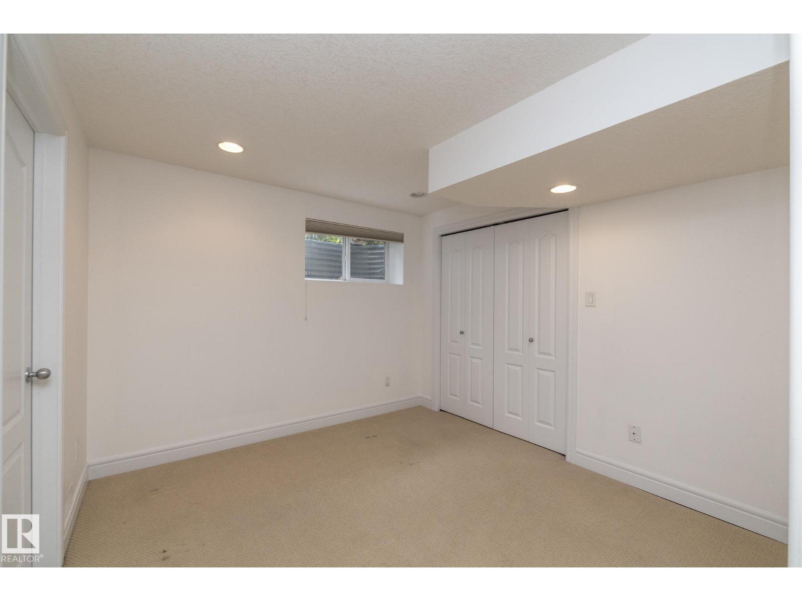 926 Thompson Pl Nw, Edmonton, Alberta  T6R 3K4 - Photo 44 - E4469963