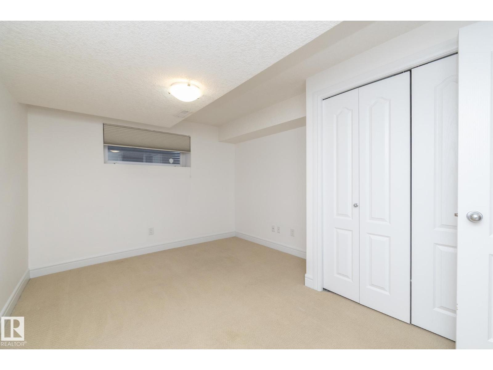 926 Thompson Pl Nw, Edmonton, Alberta  T6R 3K4 - Photo 45 - E4469963