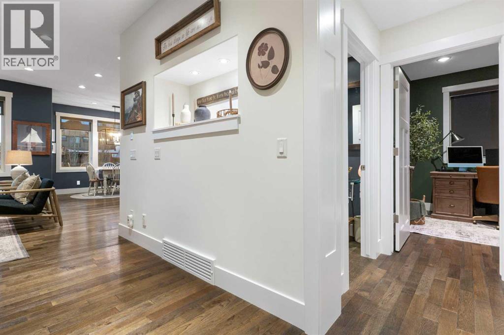 267 Coopers Hill Sw, Airdrie, Alberta  T4B 0R9 - Photo 3 - A2275798