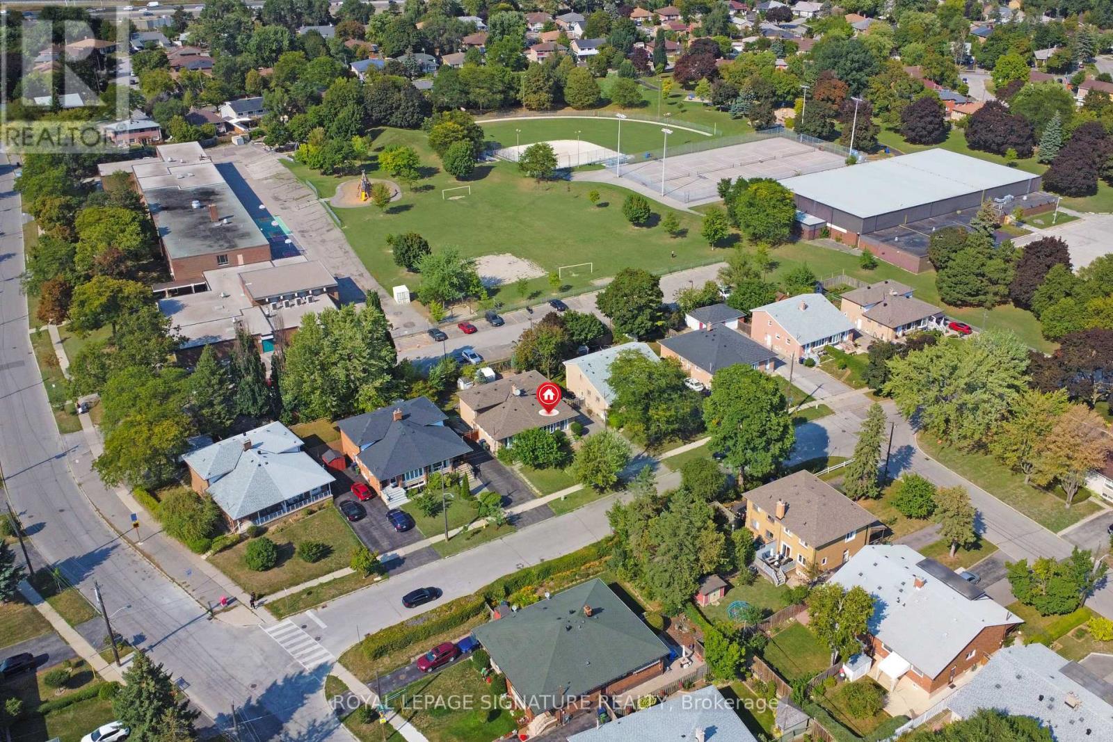 12 Slidell Crescent, Toronto, Ontario  M3A 2C4 - Photo 34 - C12695322