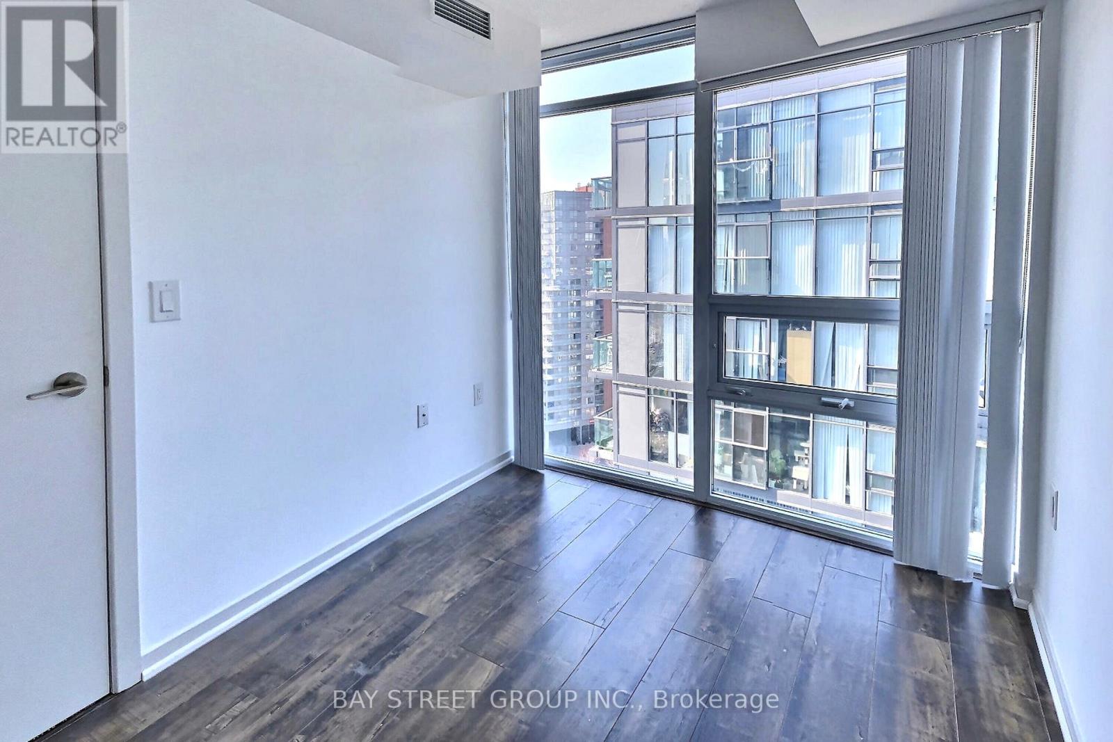 2109e - 36 Lisgar Street, Toronto, Ontario  M6J 0C7 - Photo 13 - C12695344