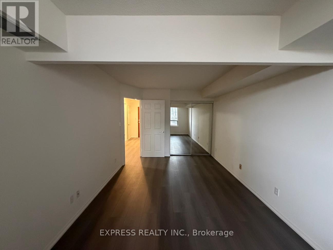 601 - 18 Hillcrest Avenue, Toronto (Willowdale East), Ontario  M2N 6T5 - Photo 7 - C12695352