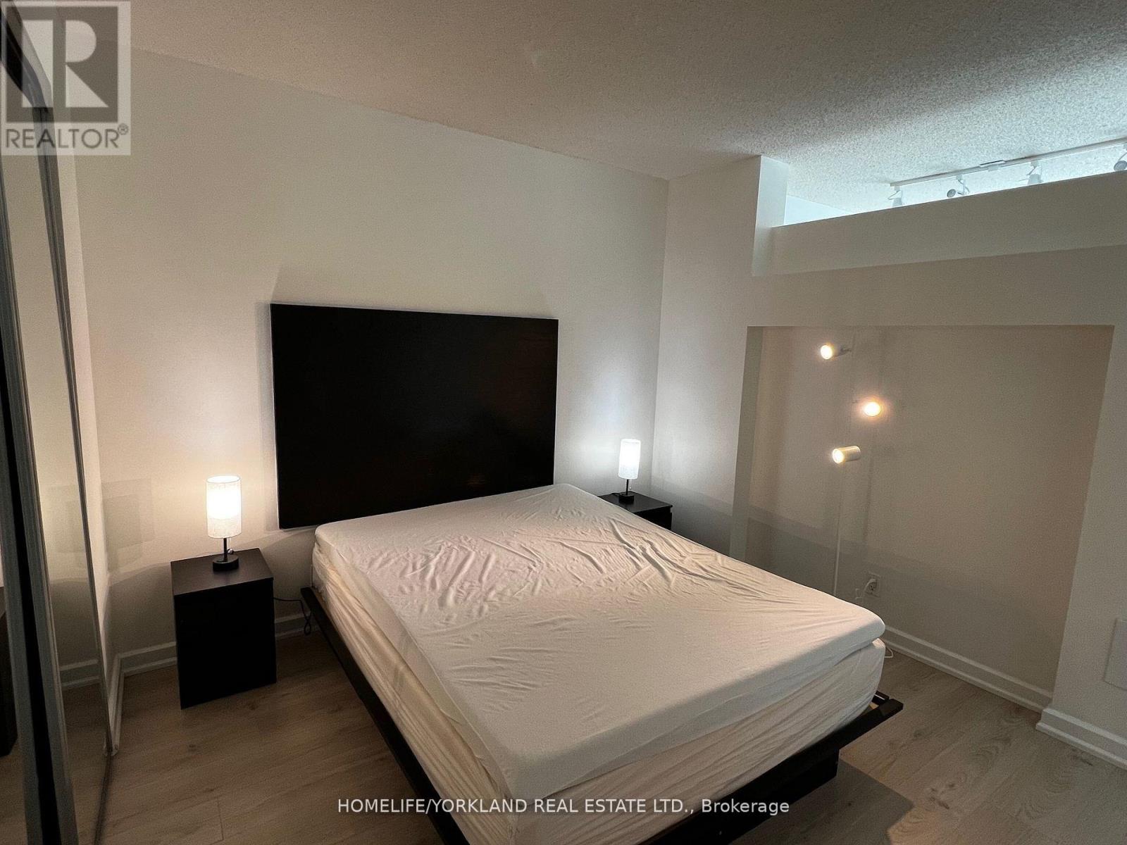 515 - 36 Blue Jays Way, Toronto, Ontario  M5V 3T3 - Photo 8 - C12695406