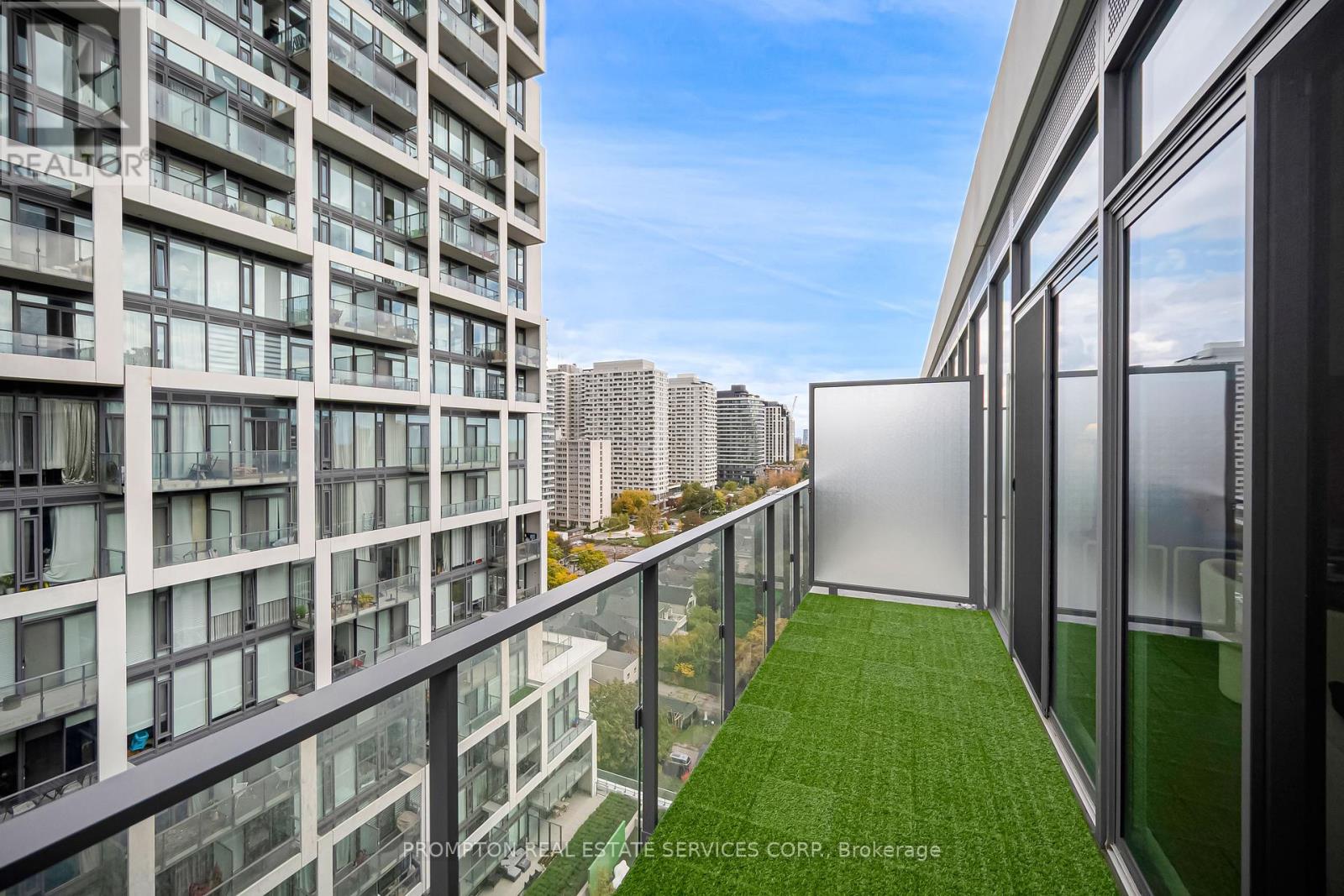 1732 - 8 Hillsdale Avenue E, Toronto, Ontario  M4S 0B2 - Photo 13 - C12695416