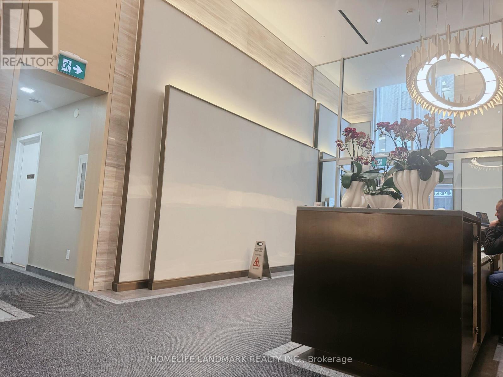 1010 - 88 Cumberland Street, Toronto, Ontario  M5R 0C8 - Photo 3 - C12695418