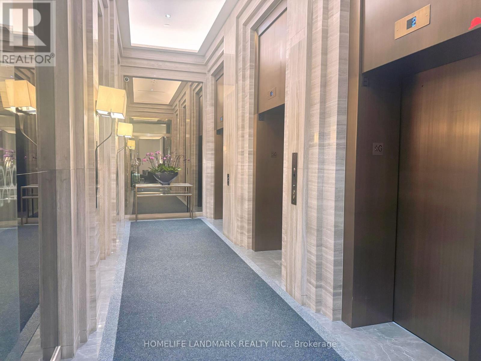 1010 - 88 Cumberland Street, Toronto, Ontario  M5R 0C8 - Photo 5 - C12695418