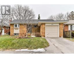 189 SLOANE AVENUE, Toronto, Ontario