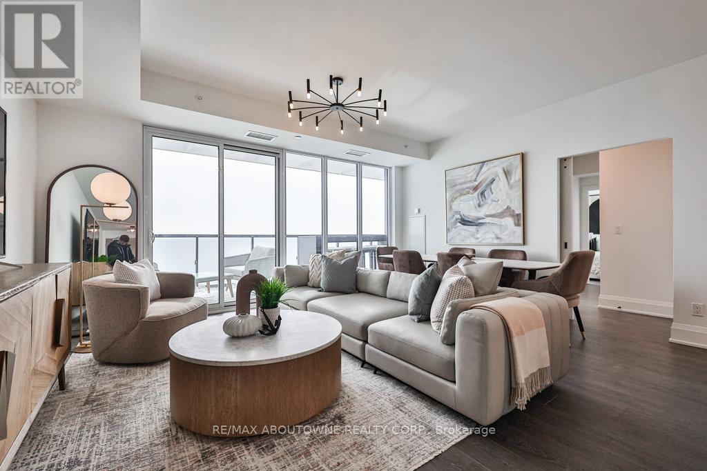 2204 - 370 Martha Street, Burlington, Ontario  L7R 0G9 - Photo 12 - W12662384