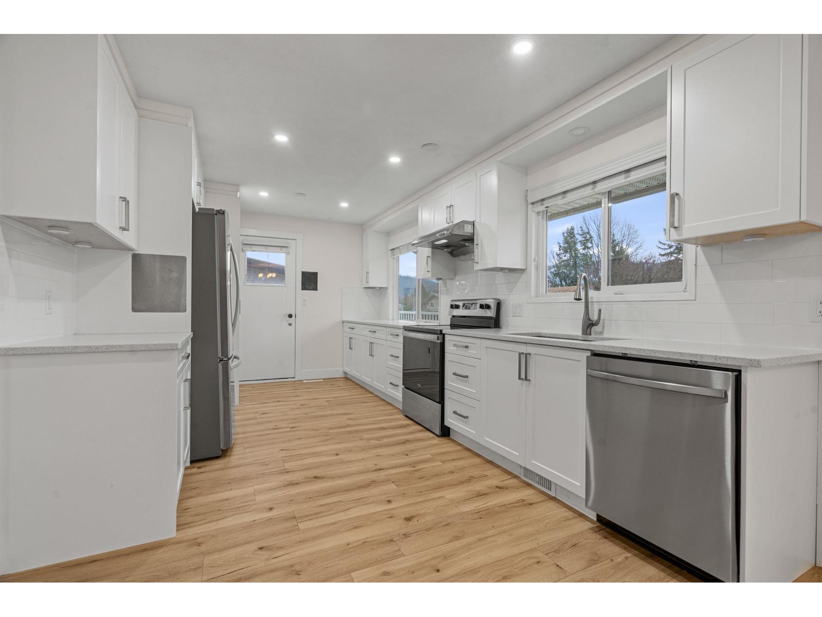 45187 Mountview Way, Sardis South, Chilliwack, British Columbia  V2R 1T3 - Photo 10 - R3078982