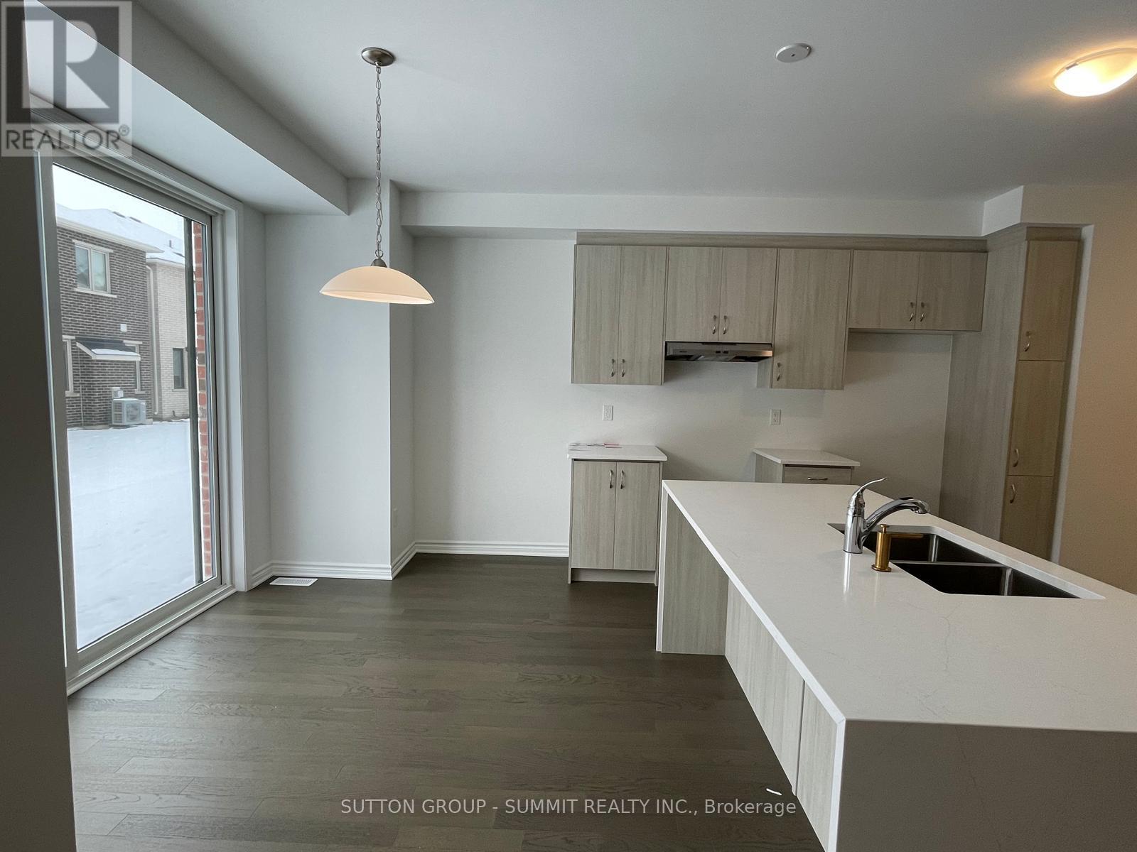 1444 Melville Bonus Crescent, Milton, Ontario  L9E 2H1 - Photo 14 - W12690554