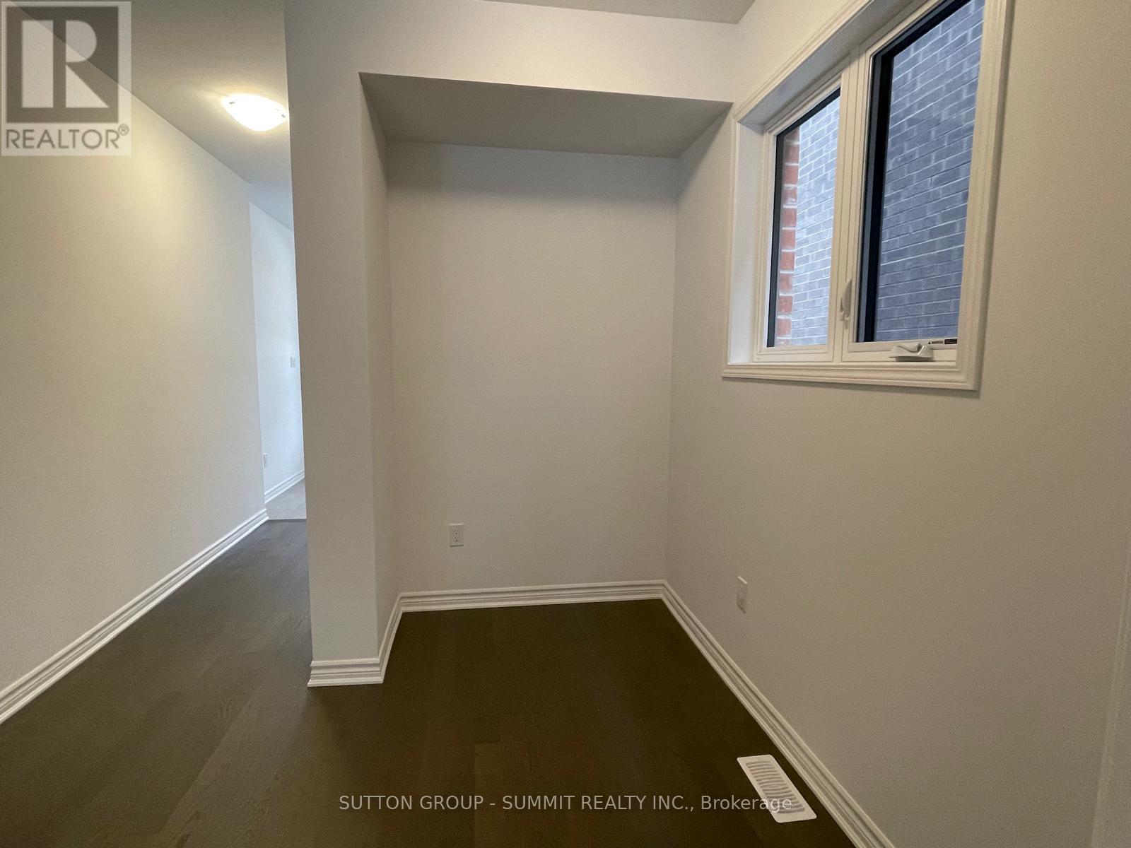 1444 Melville Bonus Crescent, Milton, Ontario  L9E 2H1 - Photo 9 - W12690554