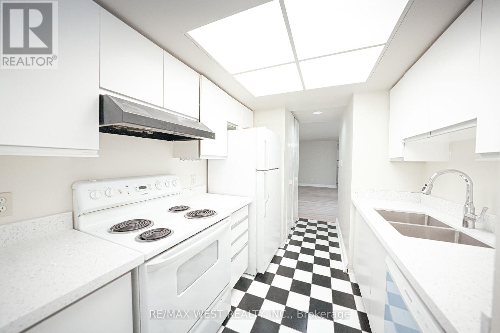 608 - 1470 Midland Avenue, Toronto, Ontario  M1P 3B9 - Photo 14 - E12695318