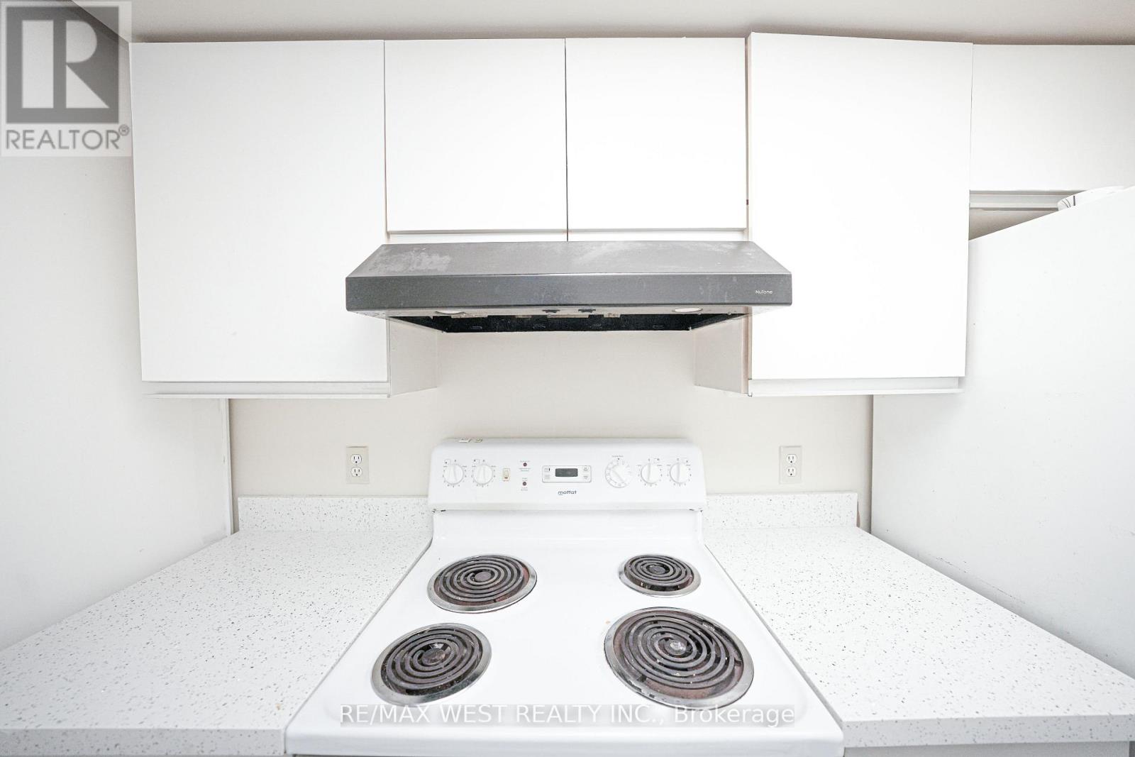 608 - 1470 Midland Avenue, Toronto, Ontario  M1P 3B9 - Photo 15 - E12695318