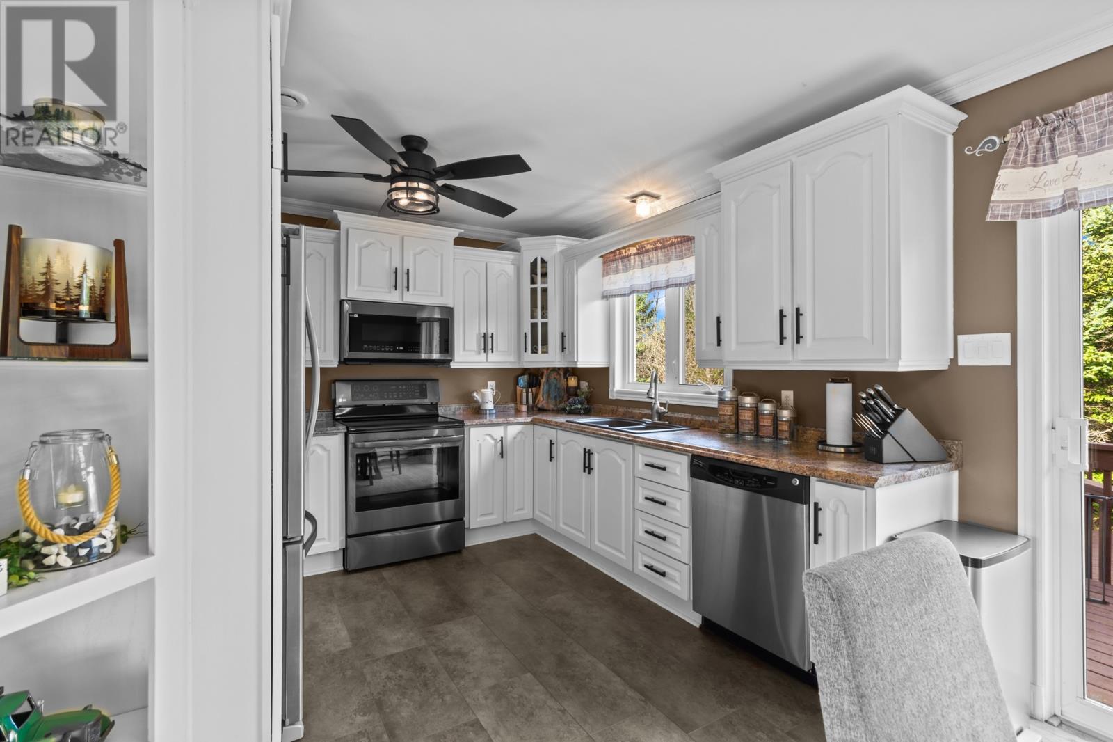 18 Shaheen Crescent, Come By Chance, Newfoundland & Labrador  A0B 1N0 - Photo 25 - 1293743