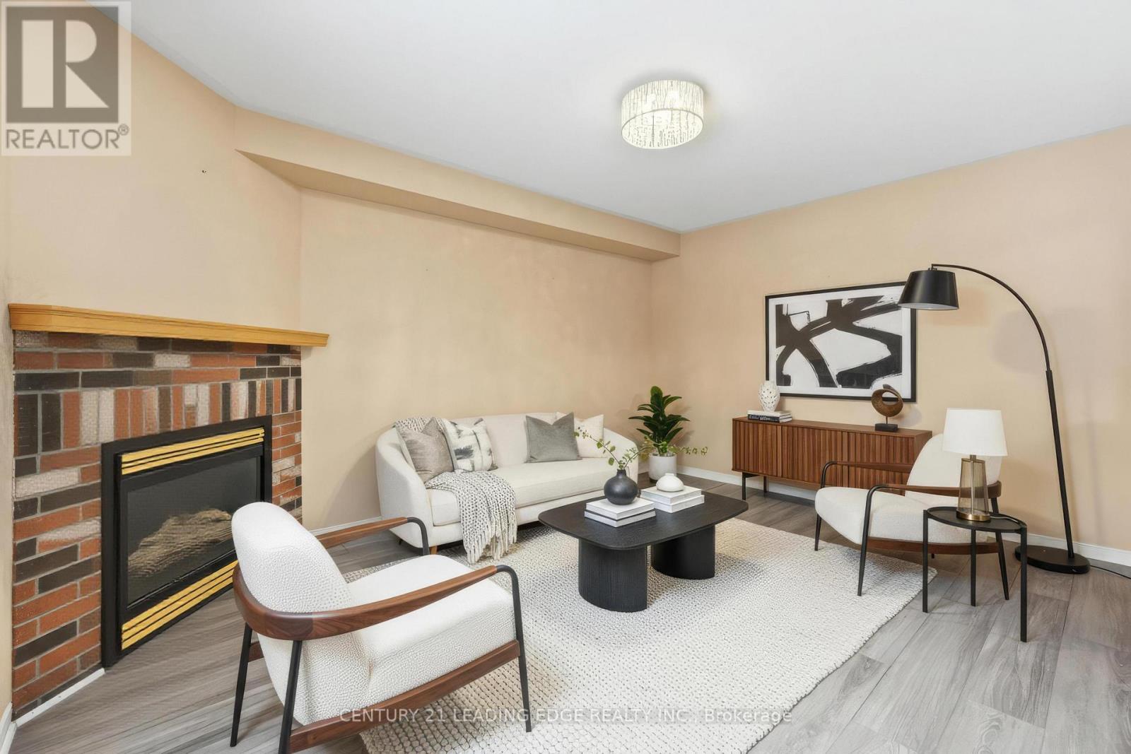 60 Snedden Avenue, Aurora, Ontario  L4G 7K6 - Photo 22 - N12695370