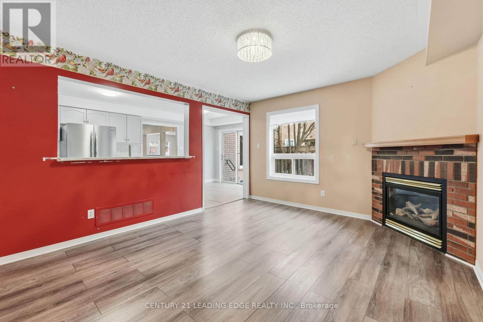 60 Snedden Avenue, Aurora, Ontario  L4G 7K6 - Photo 24 - N12695370