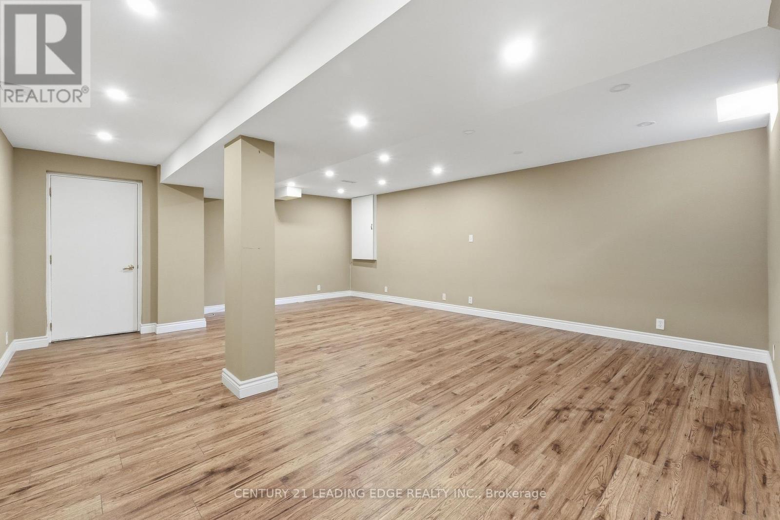 60 Snedden Avenue, Aurora, Ontario  L4G 7K6 - Photo 44 - N12695370