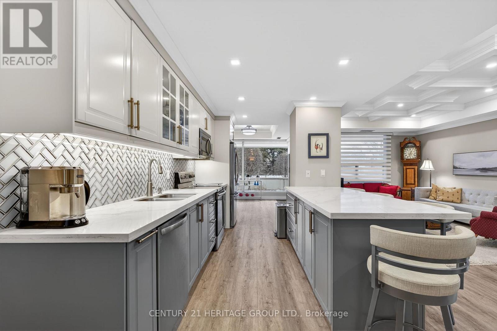 112 - 40 Harding Boulevard W, Richmond Hill, Ontario  L4C 9S5 - Photo 4 - N12695376