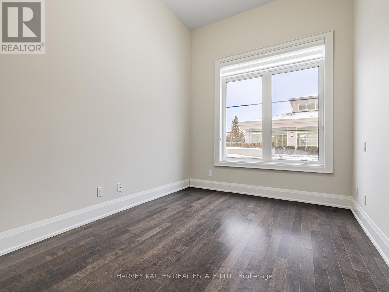 112 - 7 Bond Crescent, Richmond Hill, Ontario  L4E 1E6 - Photo 12 - N12695394