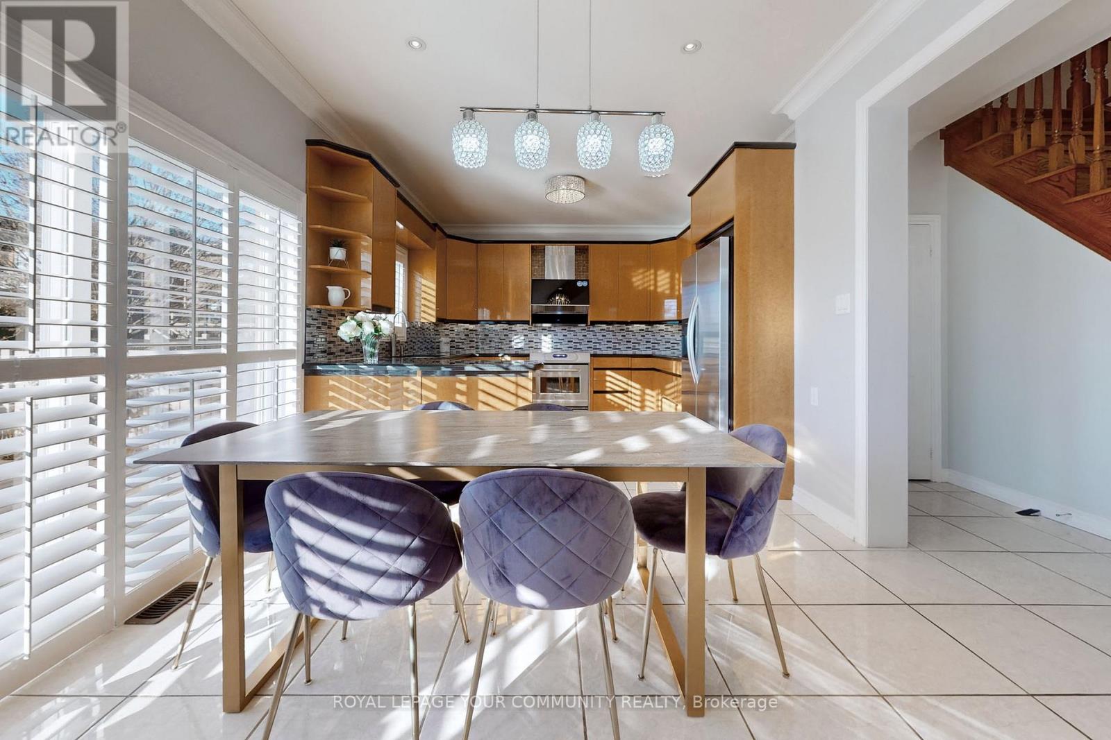 128 Selwyn Road, Richmond Hill, Ontario  L4E 5E3 - Photo 11 - N12695434