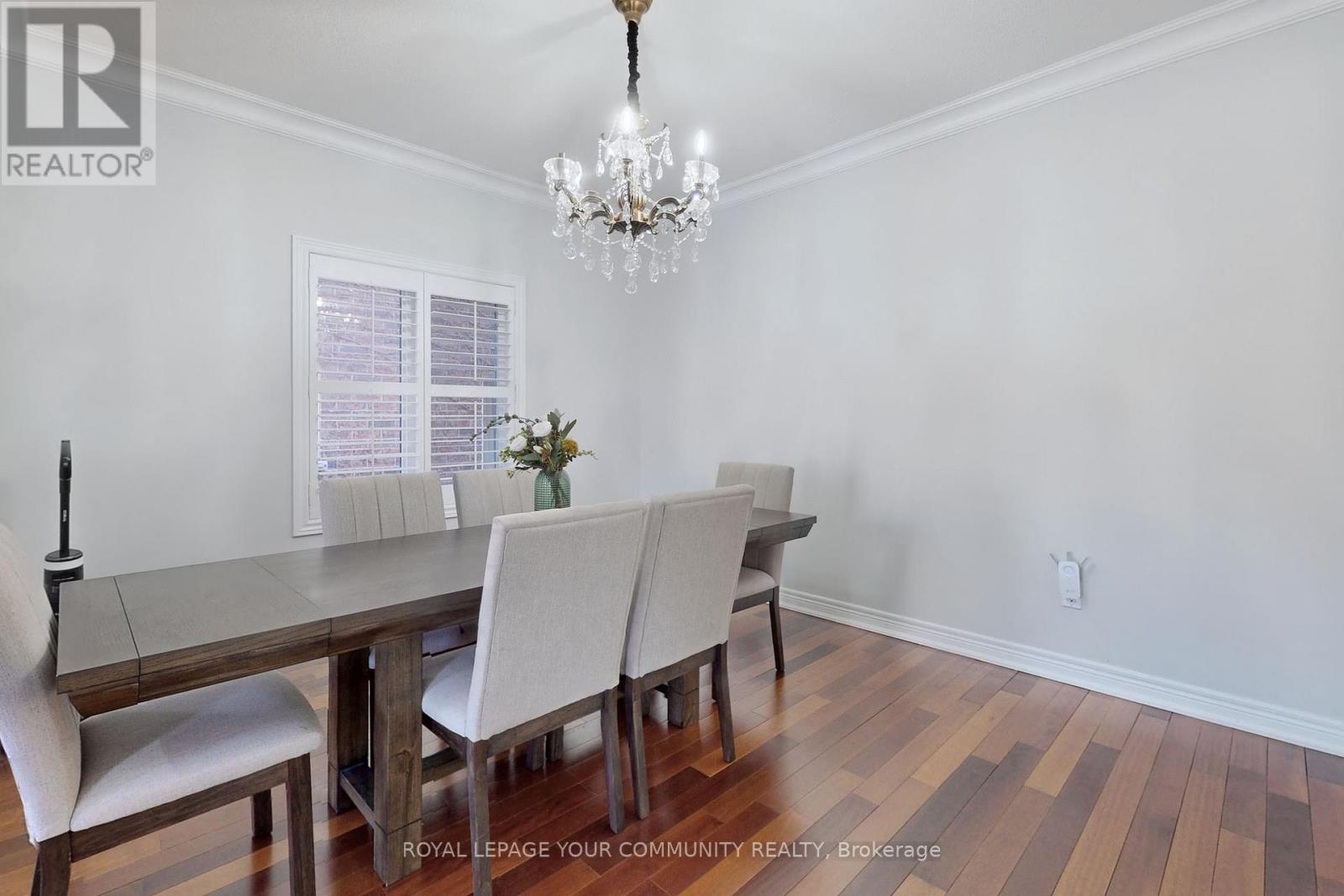 128 Selwyn Road, Richmond Hill, Ontario  L4E 5E3 - Photo 5 - N12695434