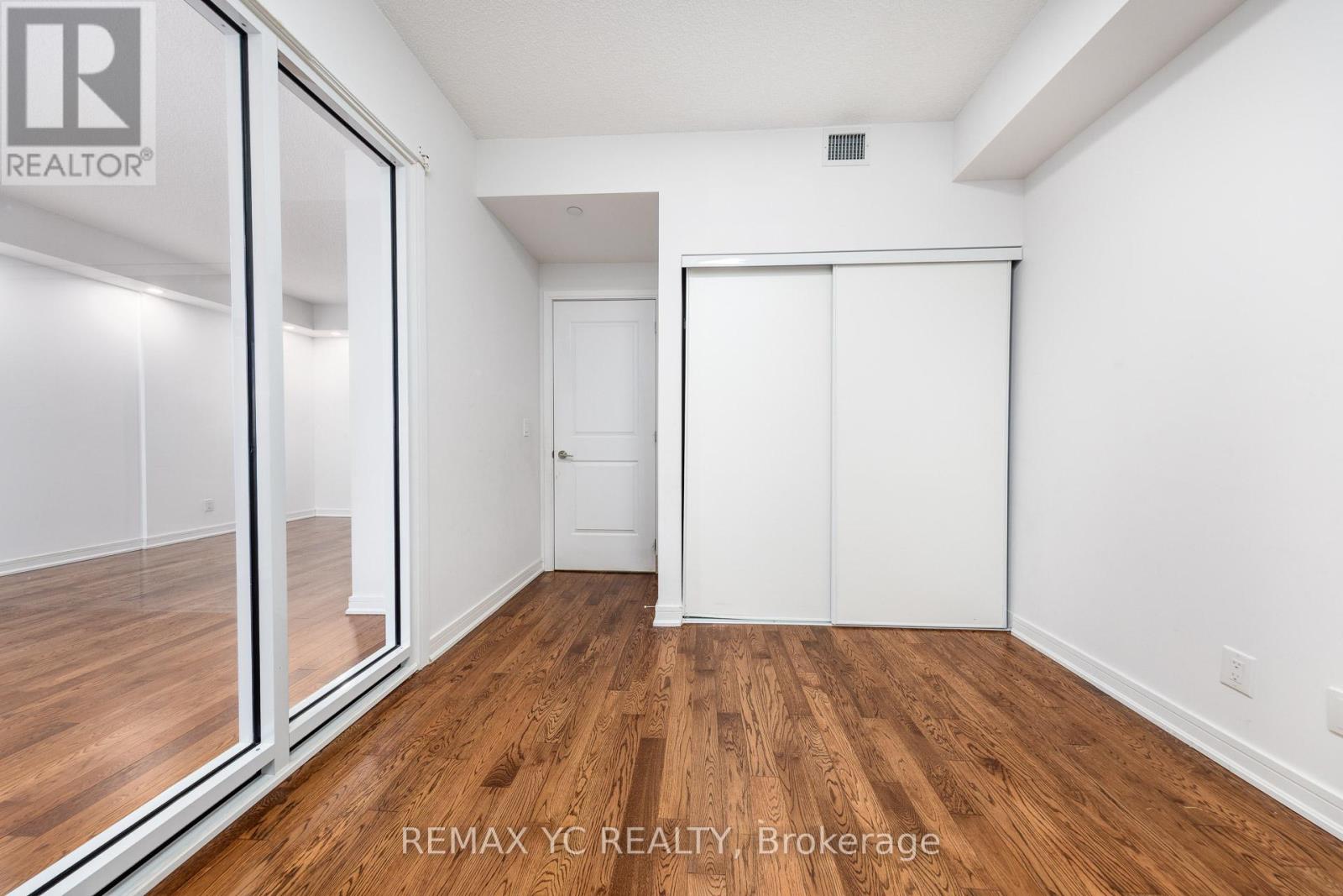 201 - 9191 Yonge Street, Richmond Hill, Ontario  L4C 1E2 - Photo 19 - N12695436