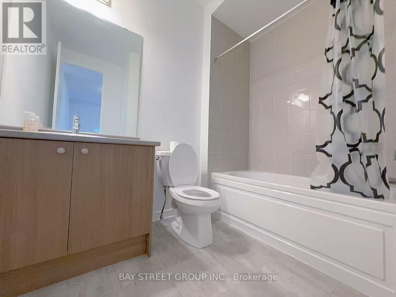 704 Mika Street, Innisfil, Ontario  L9S 0R7 - Photo 14 - N12695440