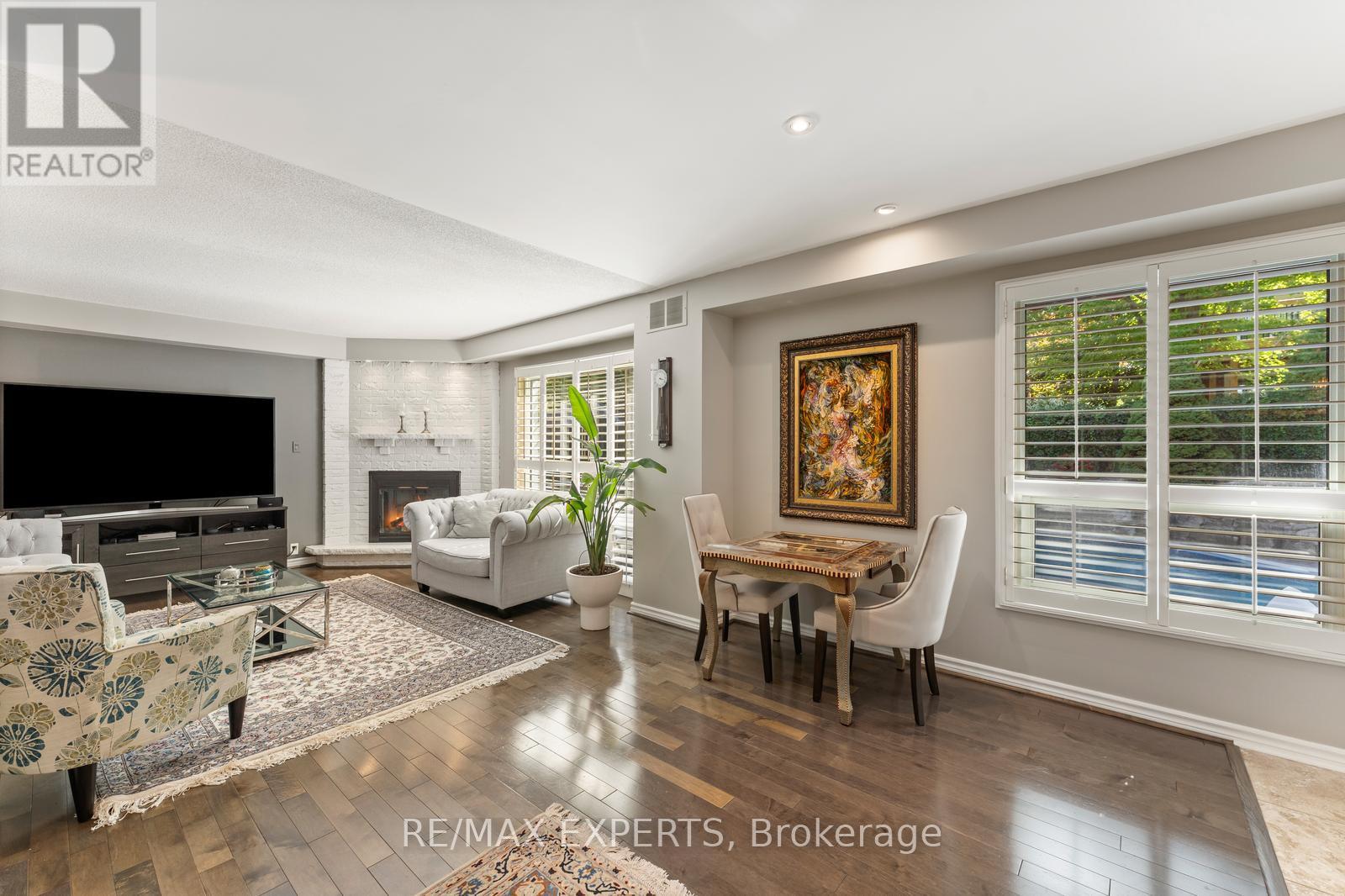 286 Kirby Crescent, Newmarket, Ontario  L3X 1H4 - Photo 17 - N12695448