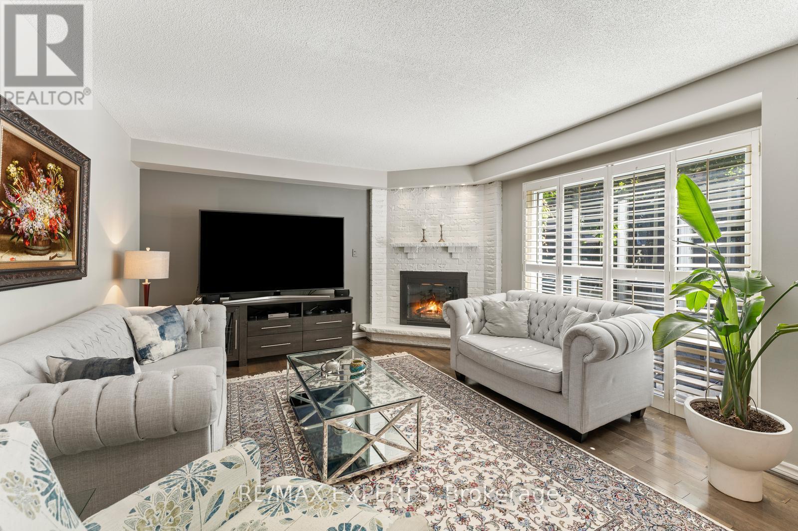 286 Kirby Crescent, Newmarket, Ontario  L3X 1H4 - Photo 18 - N12695448