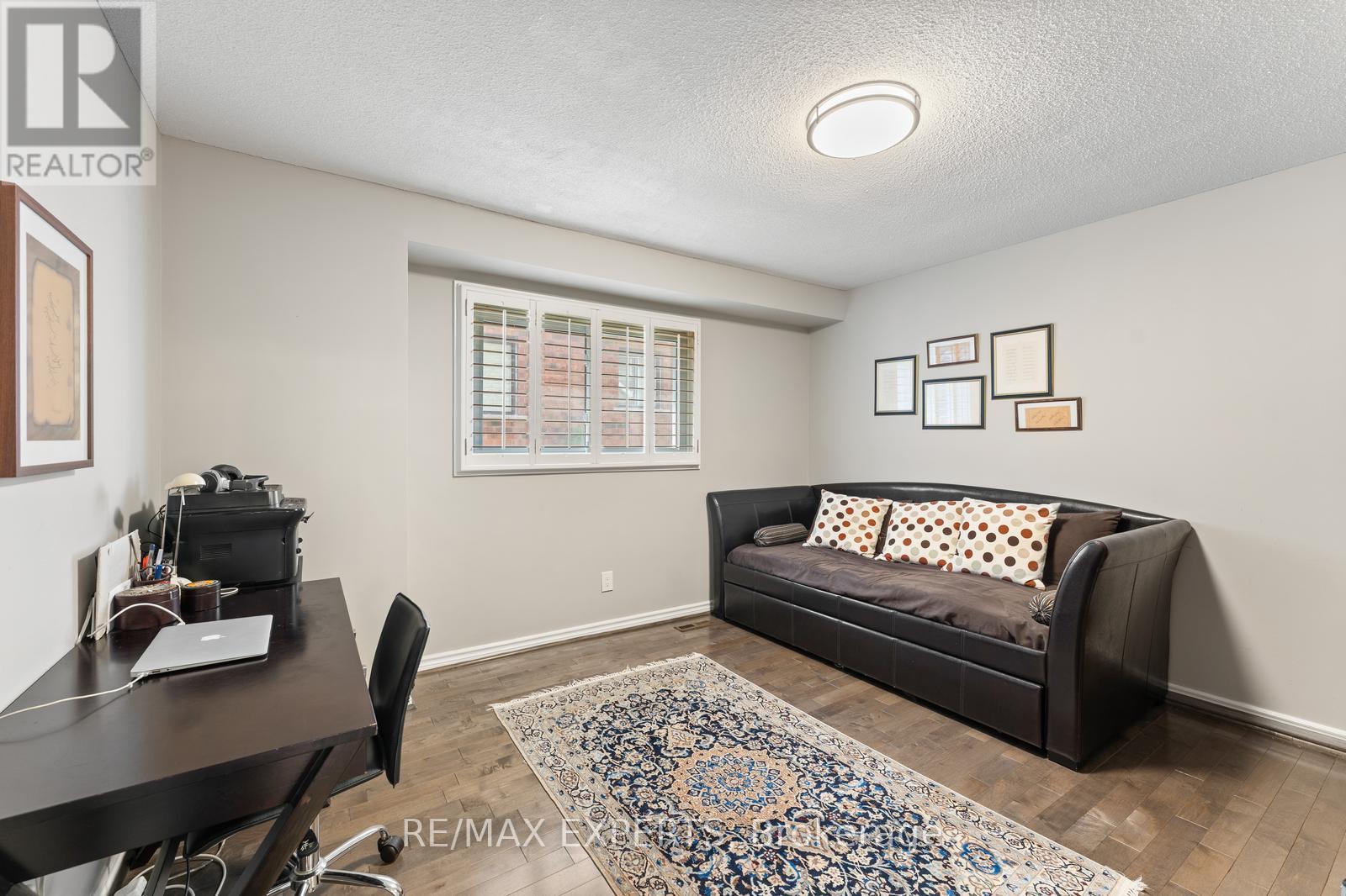 286 Kirby Crescent, Newmarket, Ontario  L3X 1H4 - Photo 20 - N12695448