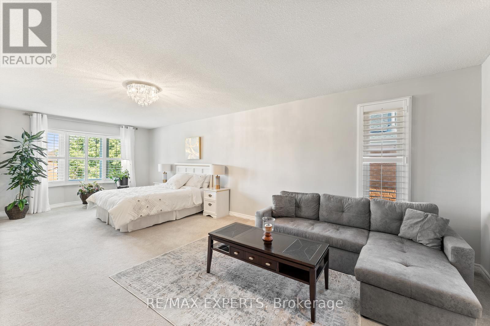 286 Kirby Crescent, Newmarket, Ontario  L3X 1H4 - Photo 25 - N12695448