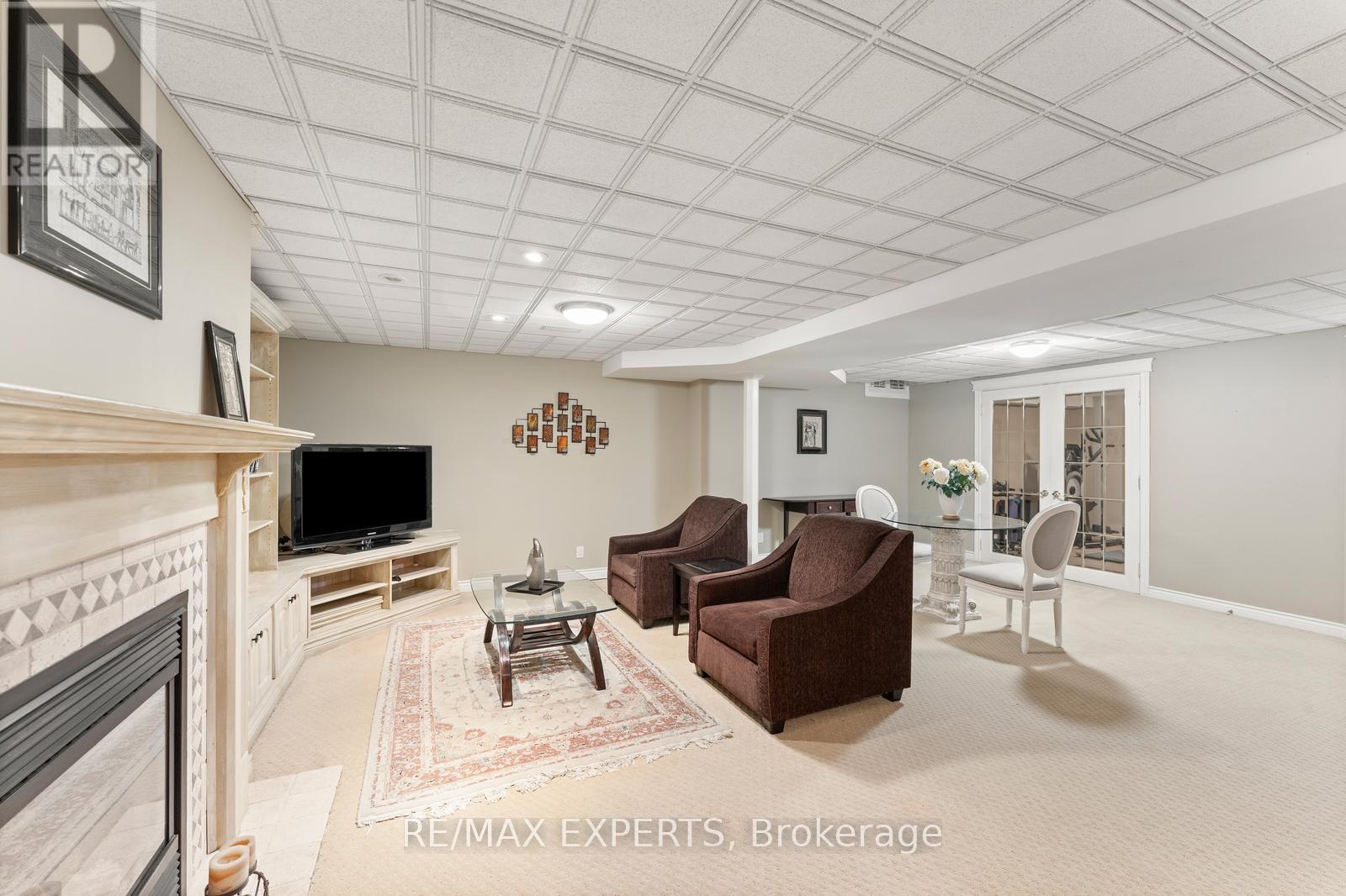 286 Kirby Crescent, Newmarket, Ontario  L3X 1H4 - Photo 38 - N12695448