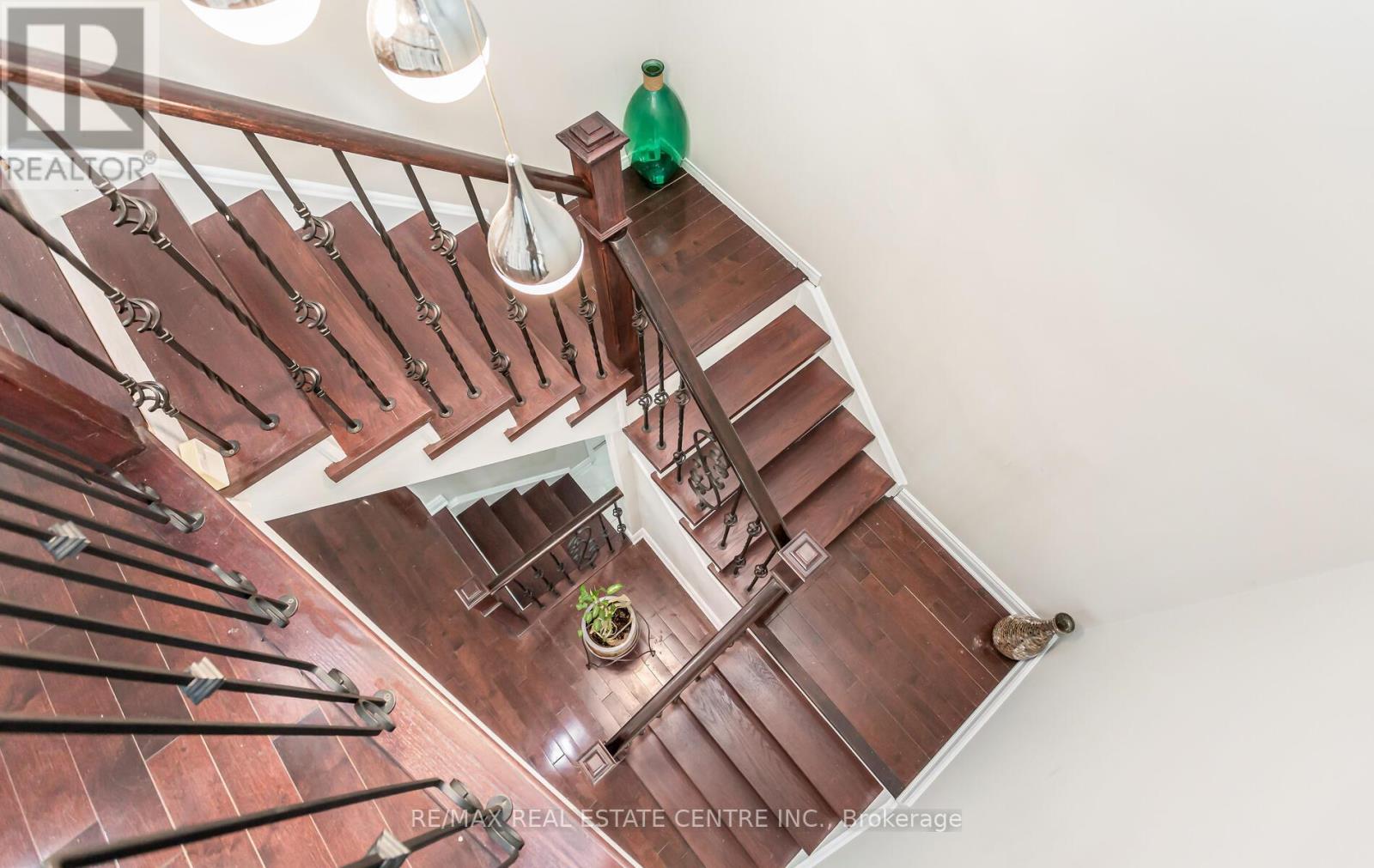 3949 Tacc Drive, Mississauga, Ontario  L5M 6L2 - Photo 18 - W12695320