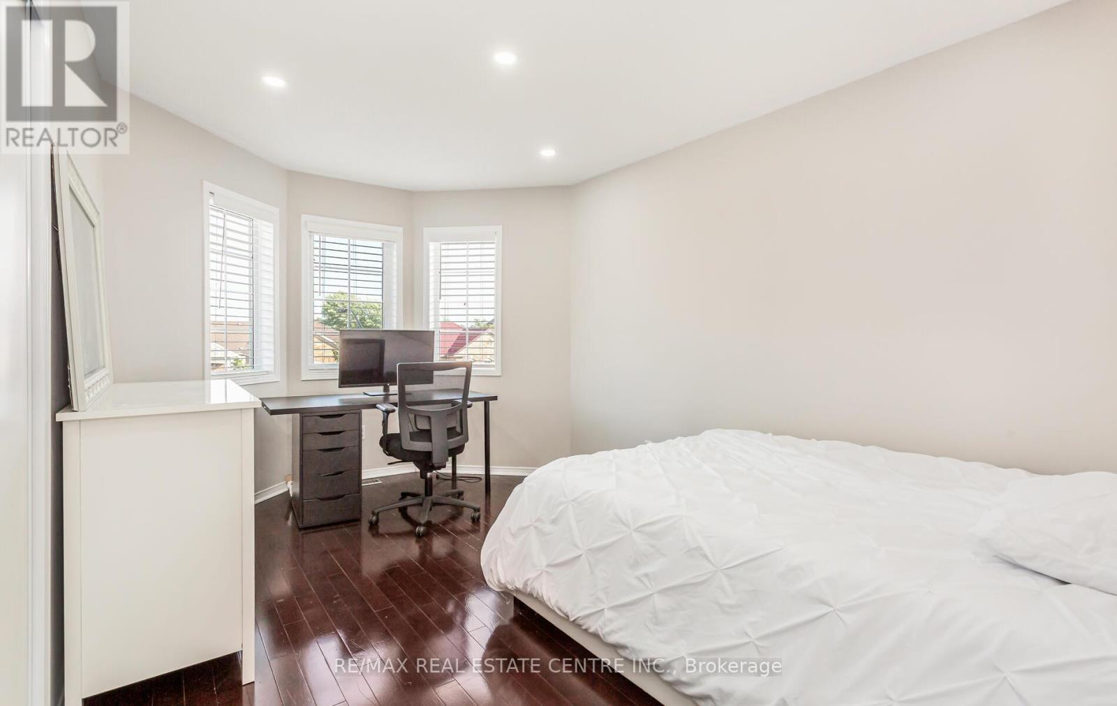 3949 Tacc Drive, Mississauga, Ontario  L5M 6L2 - Photo 24 - W12695320