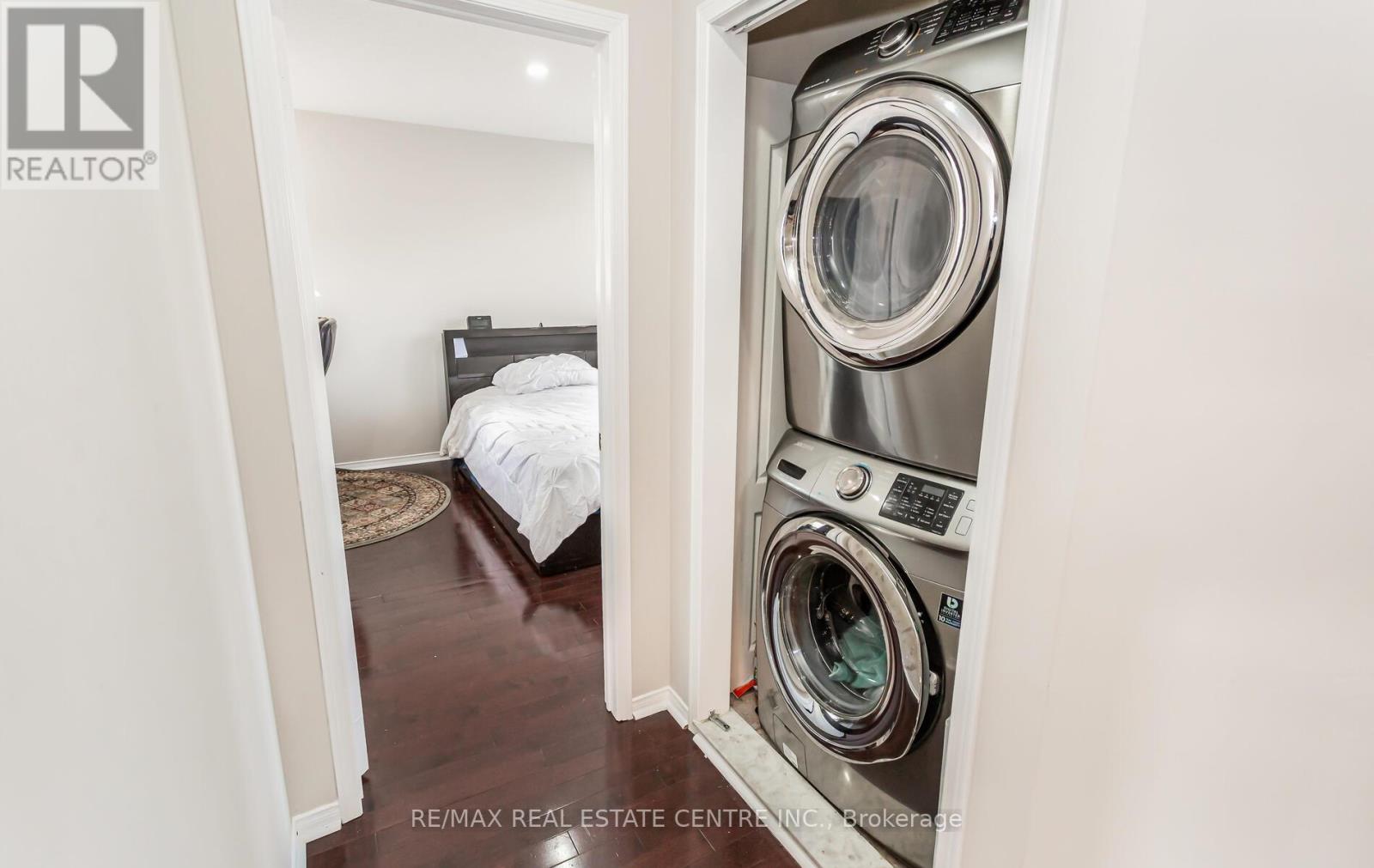 3949 Tacc Drive, Mississauga, Ontario  L5M 6L2 - Photo 28 - W12695320