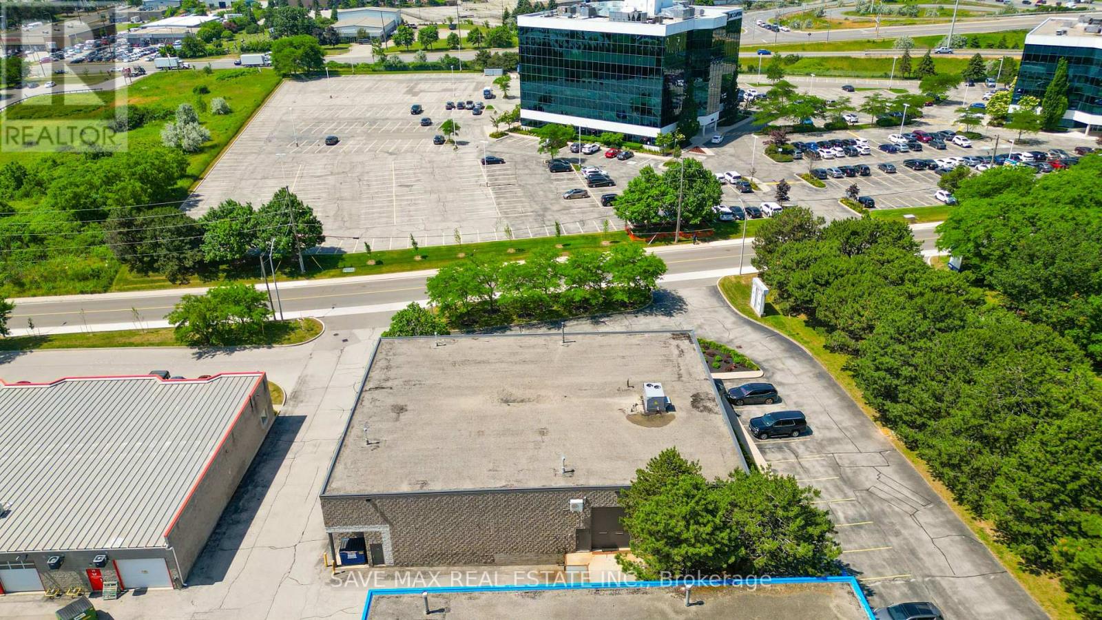 5044 South Service Road, Burlington, Ontario  L7L 5Y7 - Photo 10 - W12695328