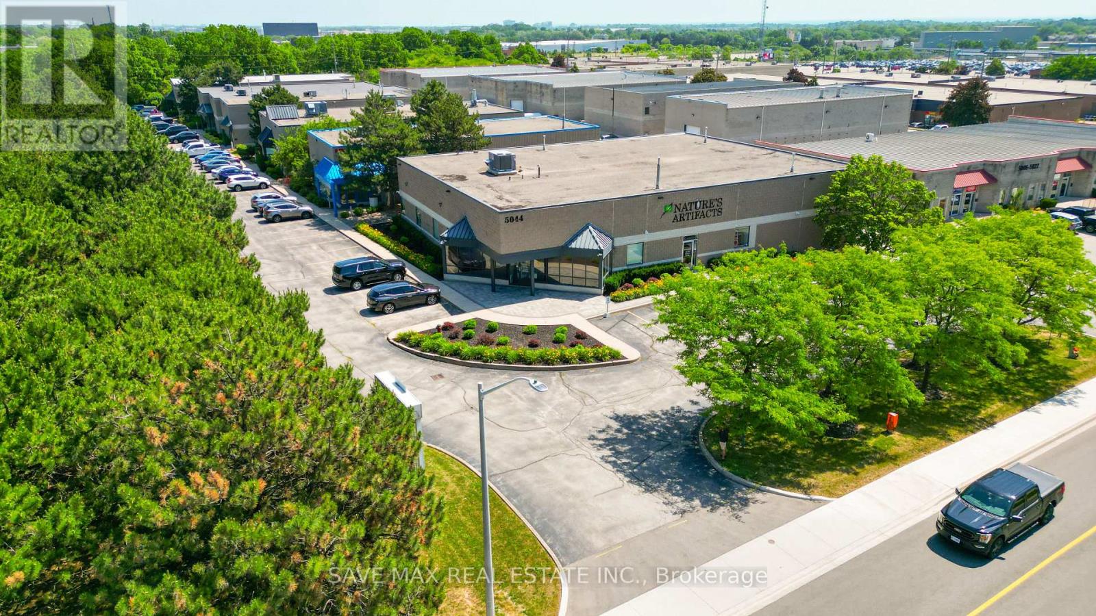 5044 South Service Road, Burlington, Ontario  L7L 5Y7 - Photo 5 - W12695328