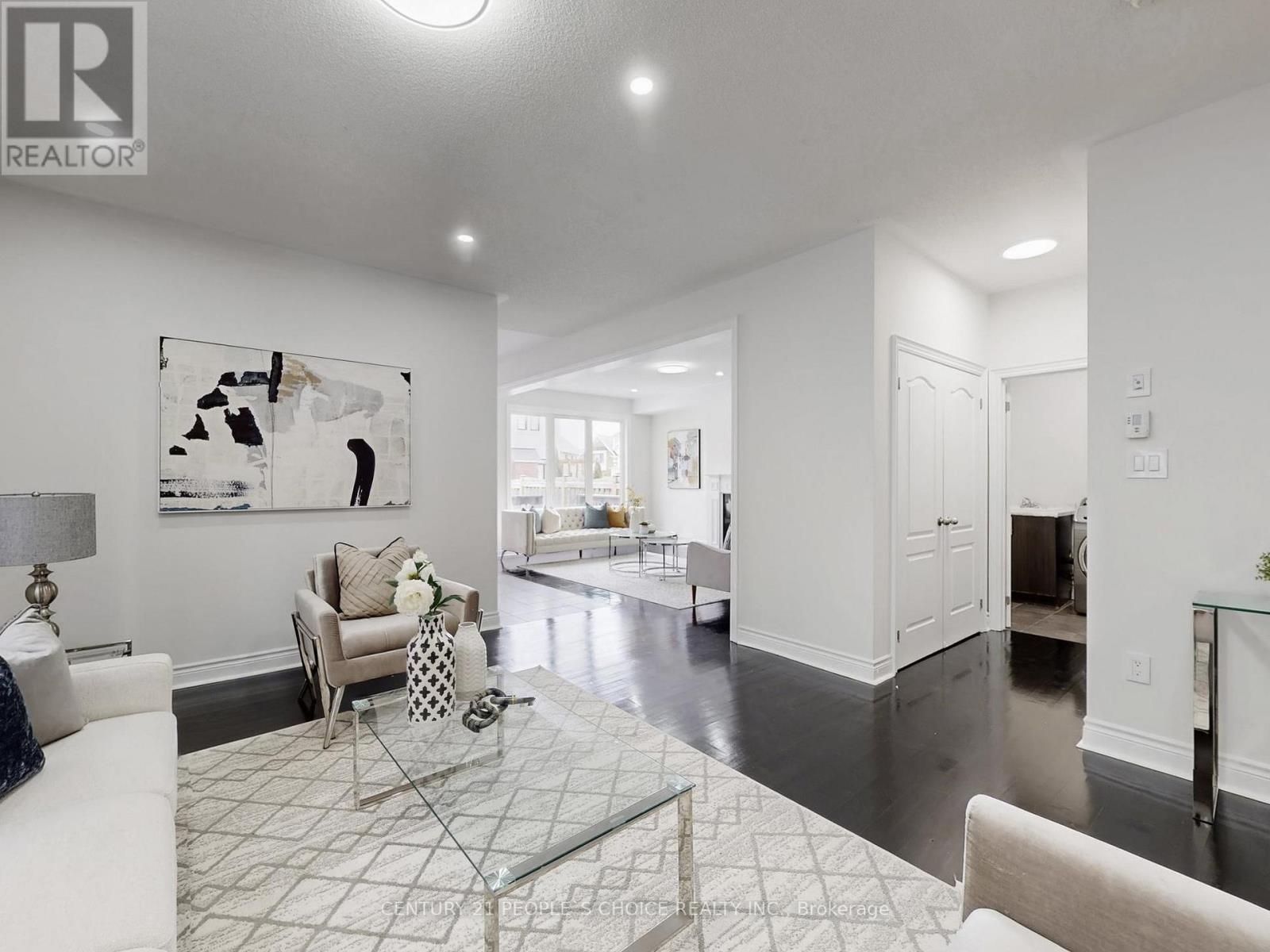 51 Elwin Road, Brampton, Ontario  L6X 5J7 - Photo 5 - W12695354