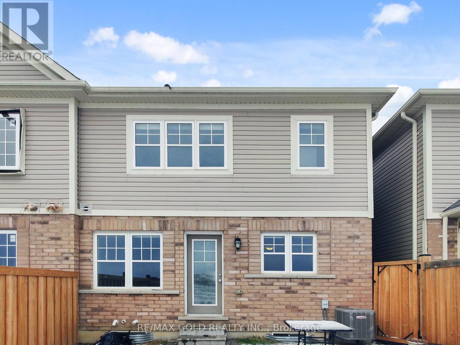 14 Donlamont Circle, Brampton, Ontario  L7C 3H1 - Photo 19 - W12695382