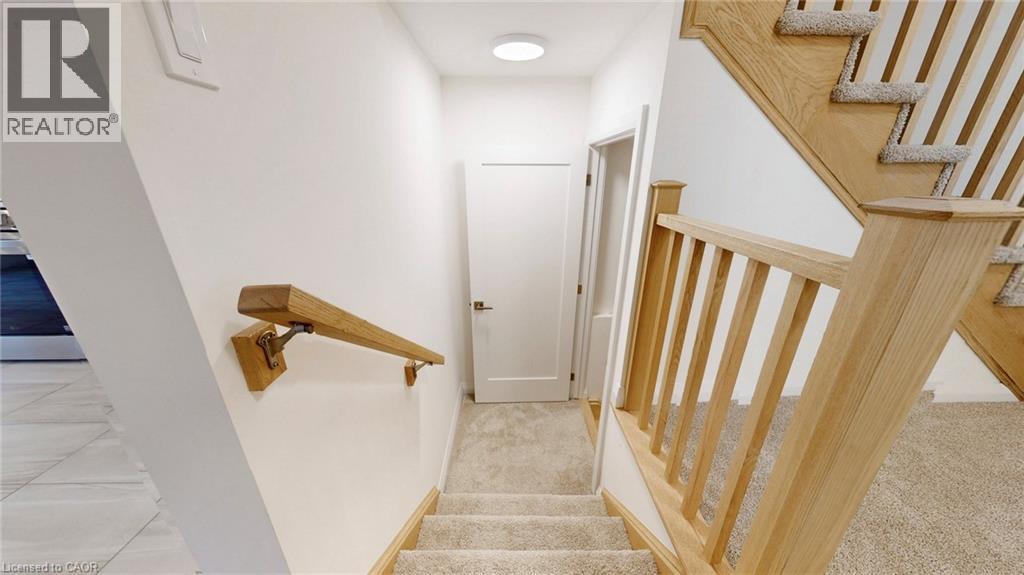 231 Alessio Drive, Hamilton, Ontario  L9B 0K4 - Photo 38 - 40798524