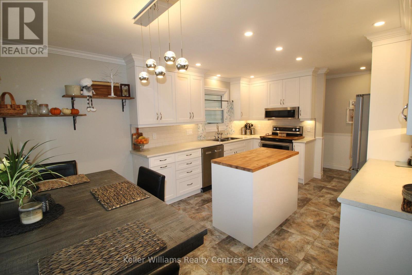 471 4th Street, Hanover, Ontario  N4N 3E8 - Photo 10 - X12695500