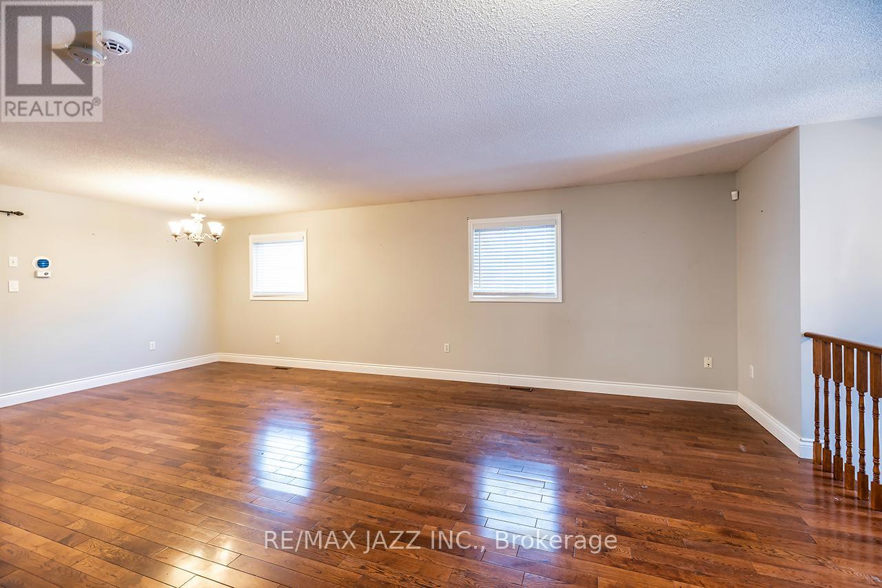 16 Goodwin Avenue, Clarington, Ontario  L1C 4Z4 - Photo 7 - E12695492