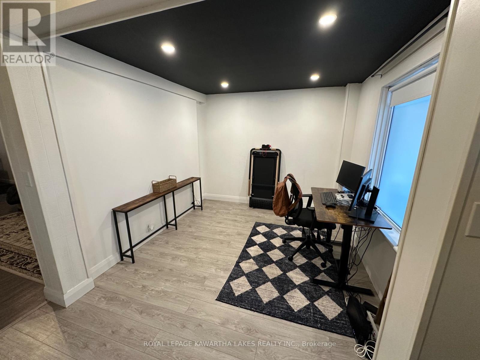 514 Park Street N, Peterborough, Ontario  K9H 4R4 - Photo 5 - X12695456