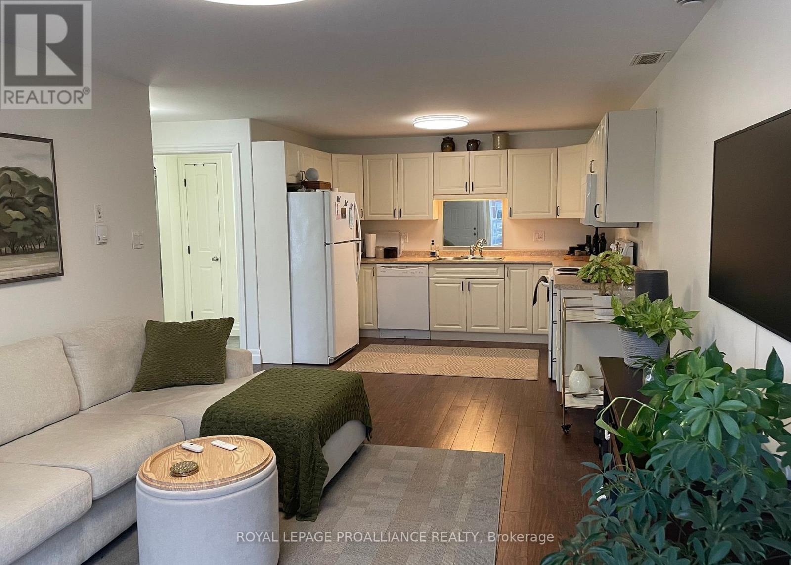 11 - 494 Metcalf Street, Tweed, Ontario  K0K 3J0 - Photo 2 - X12695582