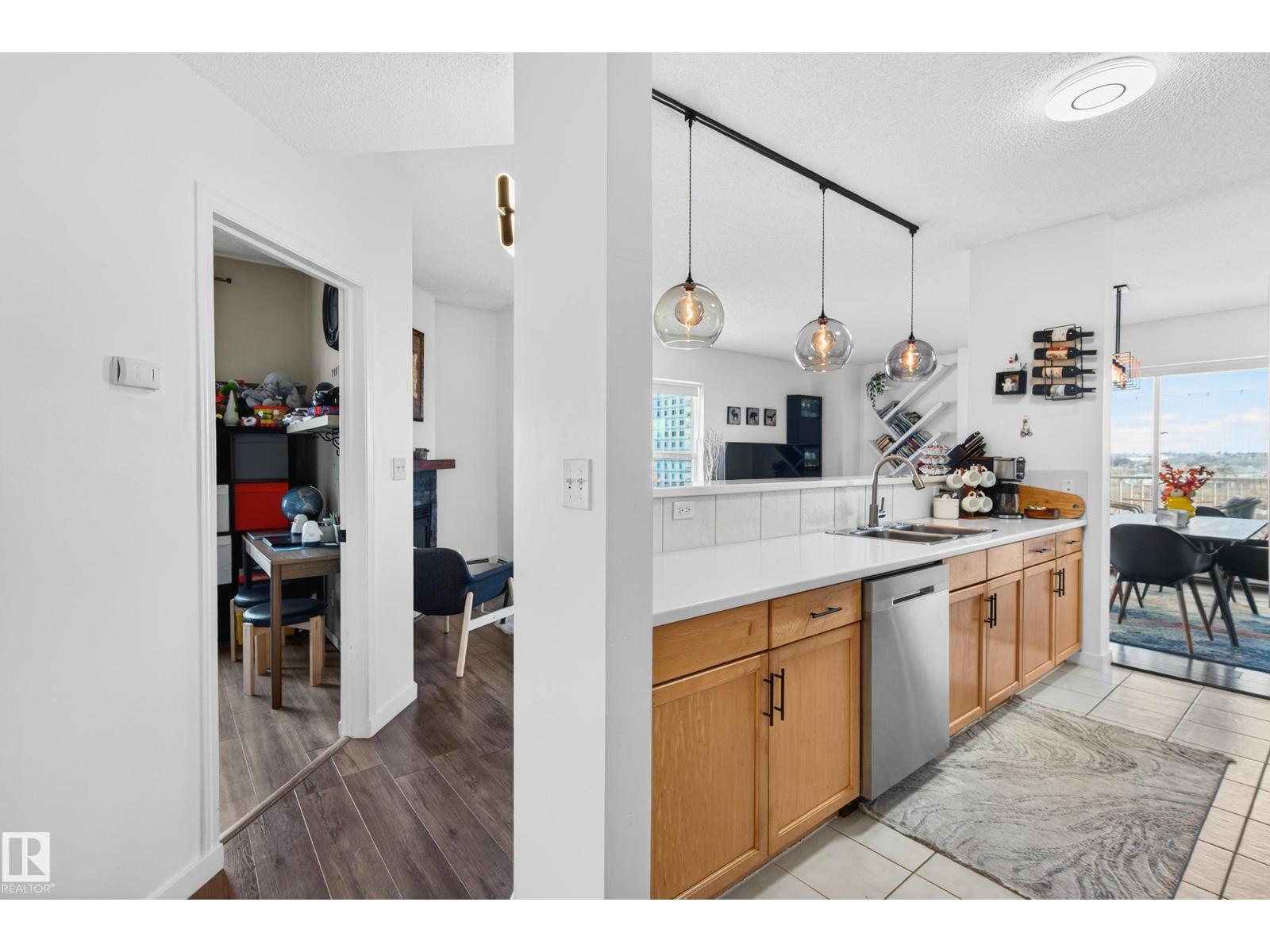 #704 9707 105 St Nw, Edmonton, Alberta  T5K 2Y4 - Photo 8 - E4469915