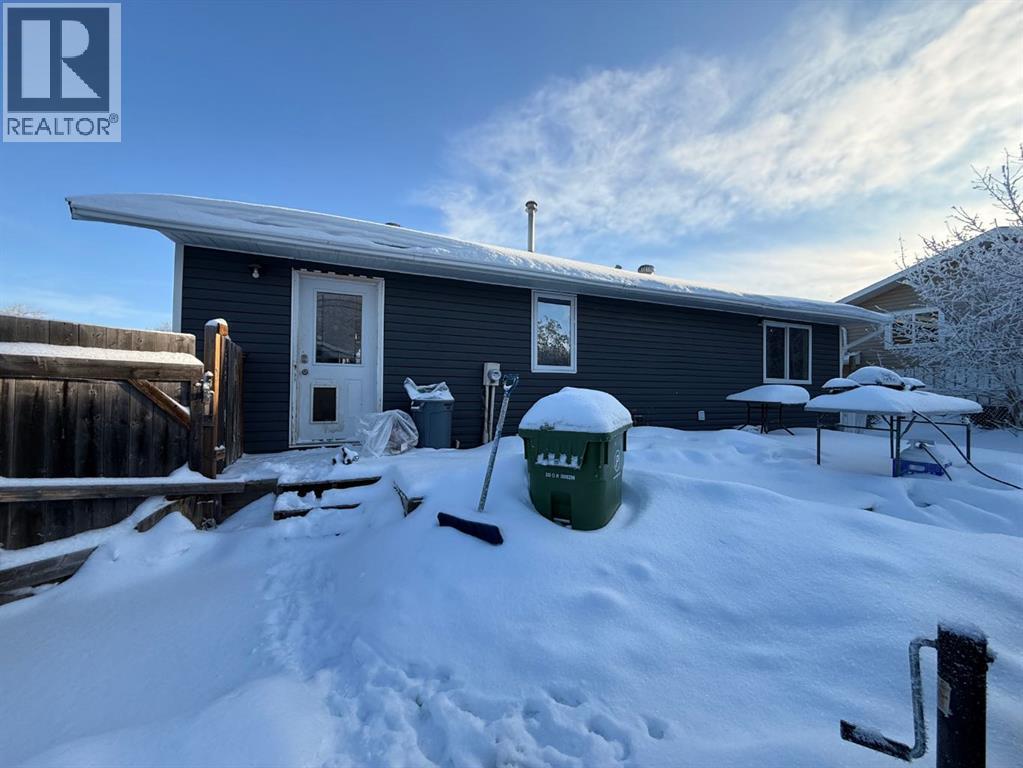 3304 54 Avenue, Lloydminster, Alberta  T9V 1H2 - Photo 4 - A2276986